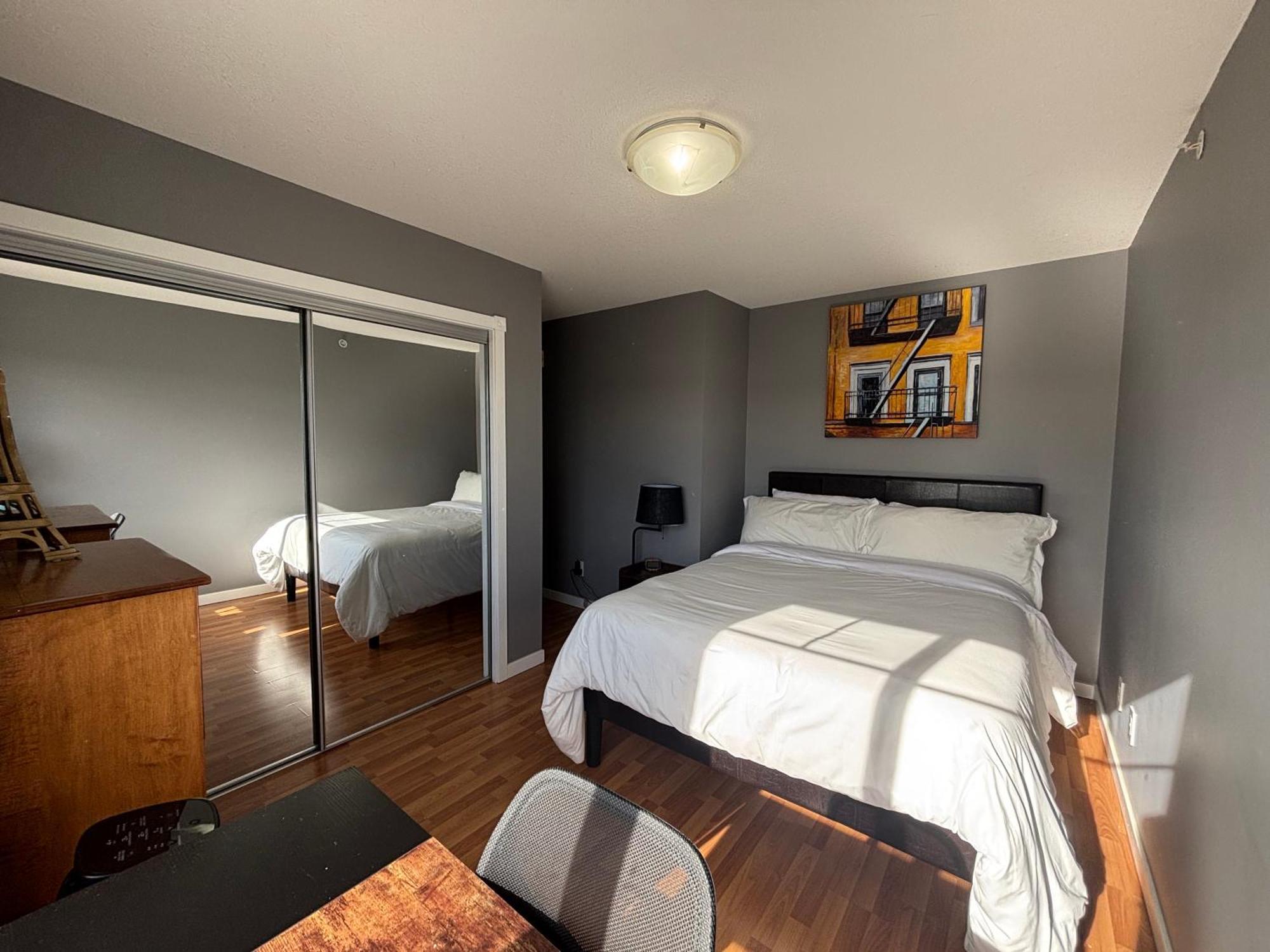 Top Floor Riverfront Condo With Stellar Sunsets! 포트맥머리 외부 사진