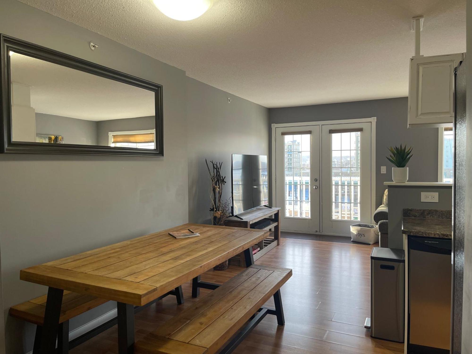 Top Floor Riverfront Condo With Stellar Sunsets! 포트맥머리 외부 사진